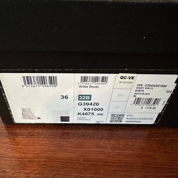 2025 Chanel Ankle Boots Size 36 - Picture 5 of 5